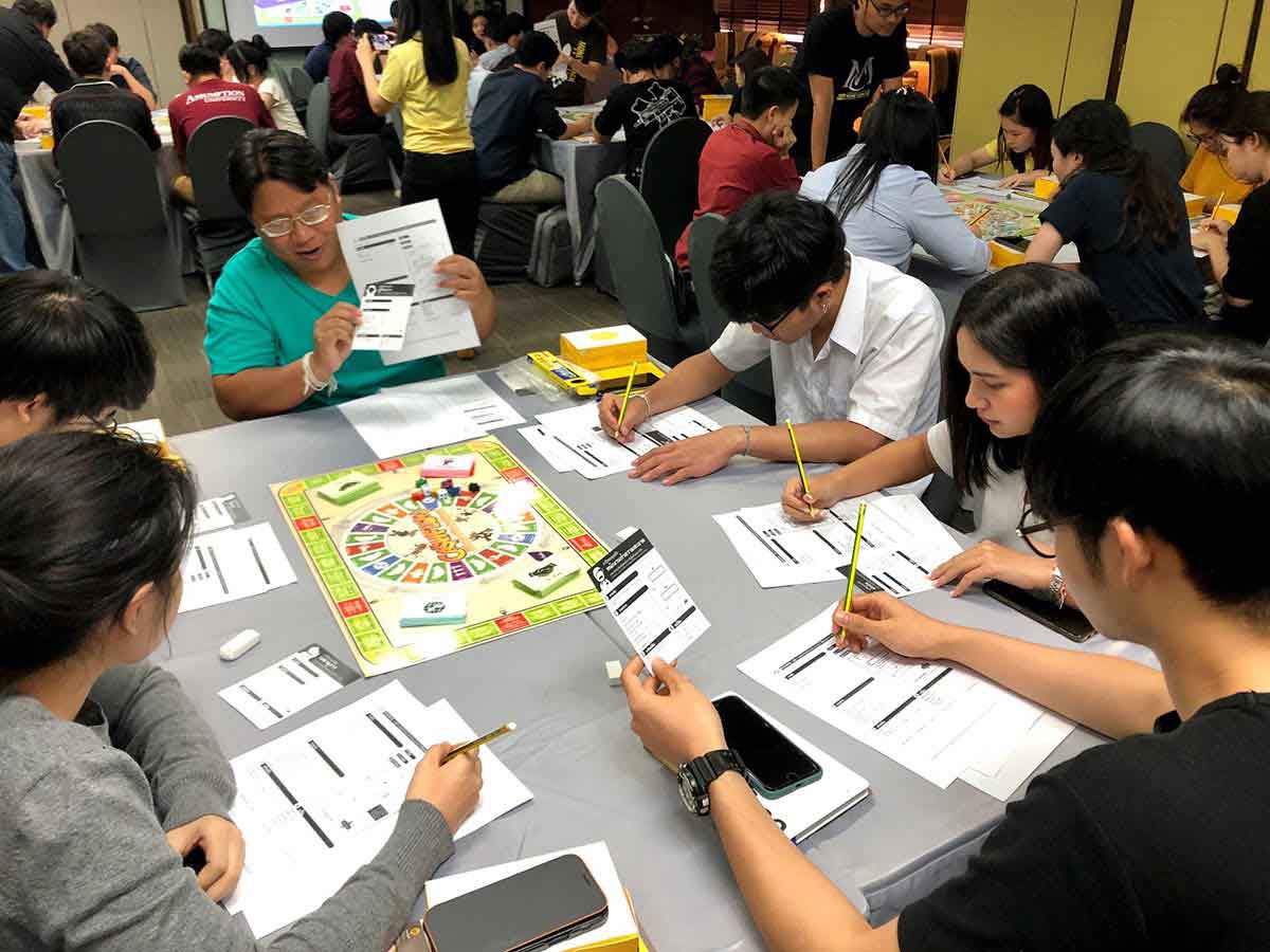 university-cashflow-game-seminar-08.jpg
