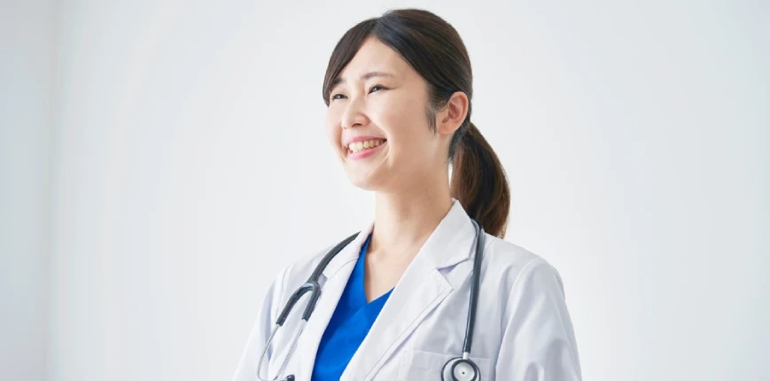 นักเรียนแพทย์ยิ้มรับข่าวดี หลังกู้เงินไปเรียนเฉพาะทางได้สำเร็จ