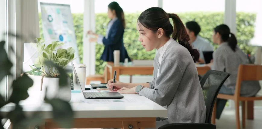 ผู้มีรายได้ใกล้เคียงเกณฑ์