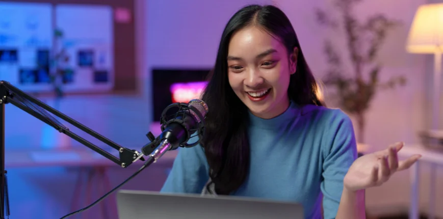 ทำช่อง YouTube หรือ Podcast)