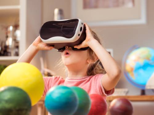 VIRTUAL REALITY & AUGMENTED REALITY