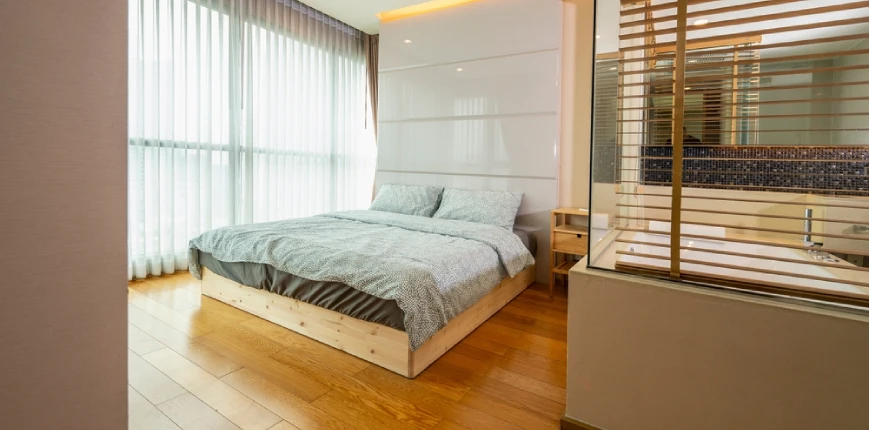 ขนาดห้องมีผลต่อการตัดสินใจเลือกซื้อคอนโดติดรถไฟฟ้า VS ในซอย