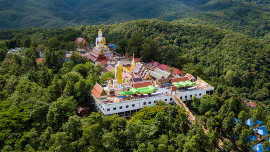 หลวงพ่อทันใจ วัดพระธาตุดอยคำ จังหวัดเชียงใหม่