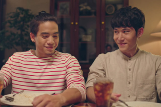 Coca-Cola – ยิ่งเปิดใจยิ่งใกล้กัน